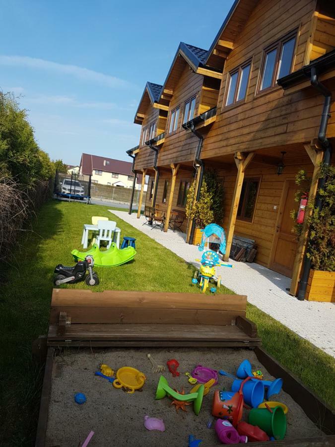 Cztery Pory Roku Villa Sarbinowo Luaran gambar